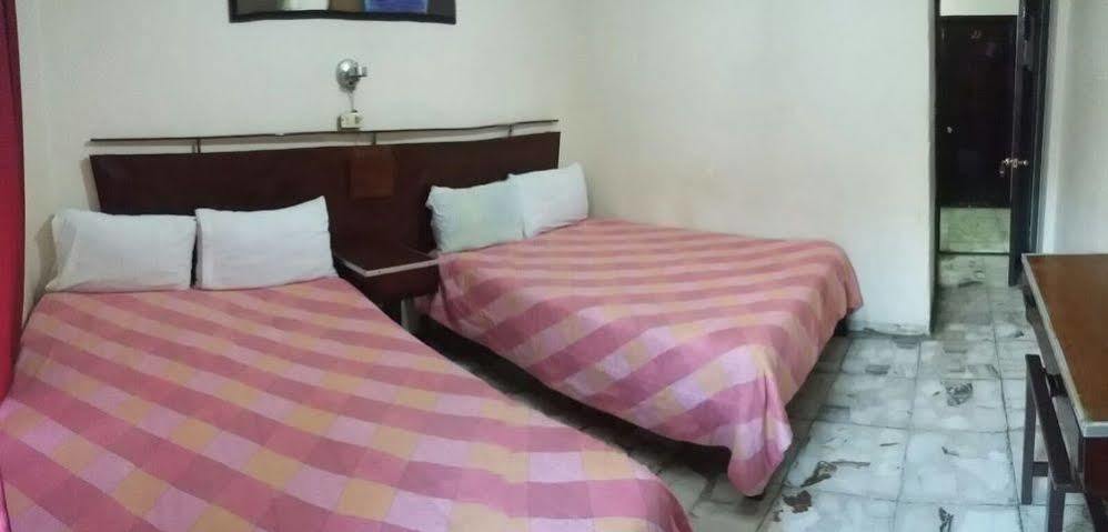 Hotel Colon De Zacatecas Extérieur photo